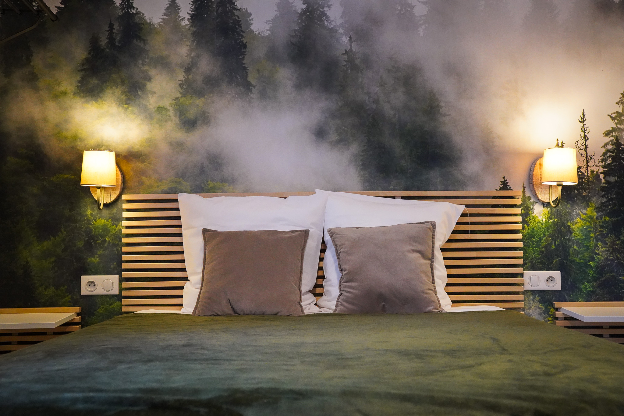 Auberge du Vieux Lanas, hôtel avec garage moto sécurisé en Ardèche